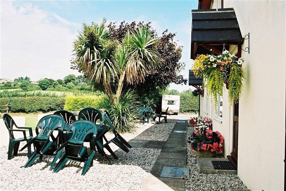Crossways & Sea View Holiday Apartments Torquay Exterior photo