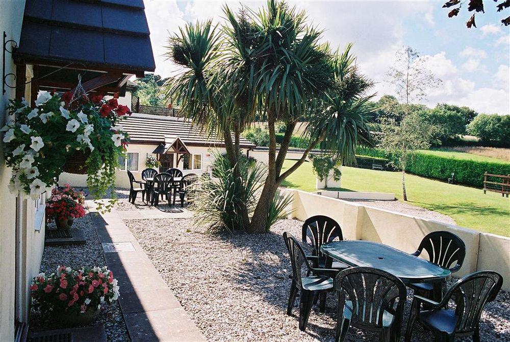 Crossways & Sea View Holiday Apartments Torquay Exterior photo